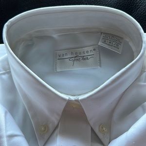 T-shirt longe. White for casual style